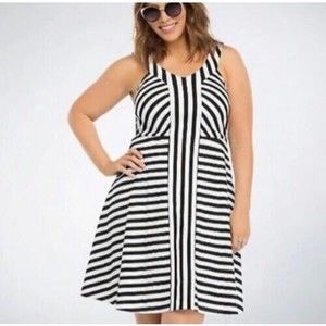 Torrid Fit &Flare Skater Dress Womens Size 1X PLUS Black White Stripes NEW